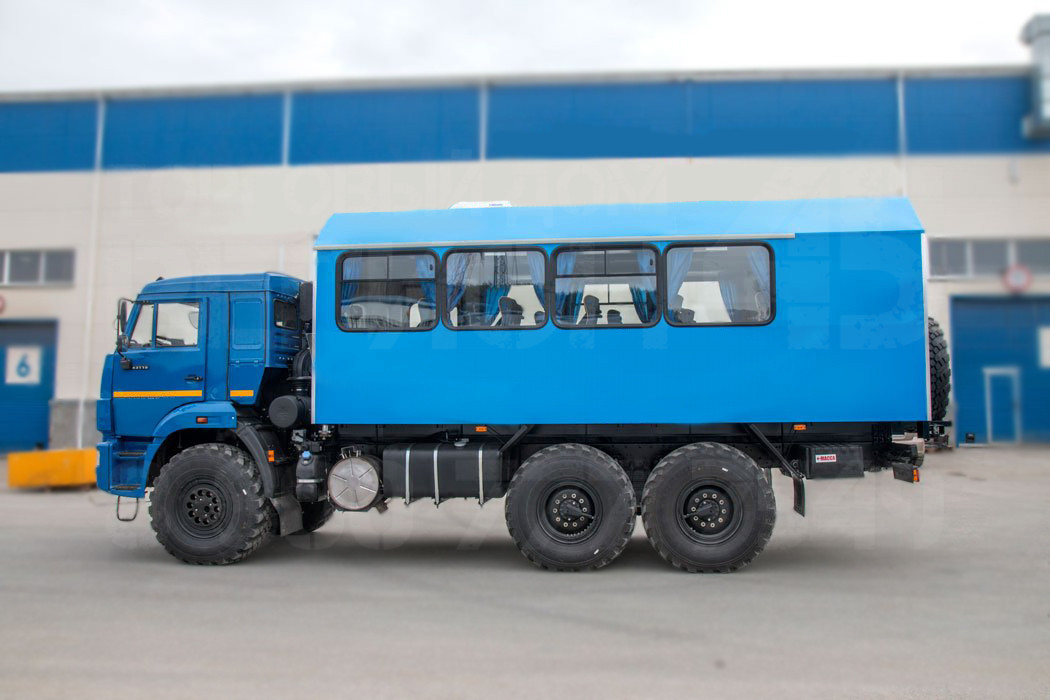 Купить Вахтовый автобус Камаз 43502-3036 и другую дорожную, коммунальную, строительную спецтехнику в Торговом Доме «Регион 45».