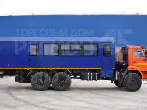 Купить Вахтовый автобус Камаз 43502-3036 и другую дорожную, коммунальную, строительную спецтехнику в Торговом Доме «Регион 45».