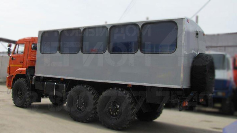 Купить Вахтовый автобус Камаз 43502-3036 и другую дорожную, коммунальную, строительную спецтехнику в Торговом Доме «Регион 45».