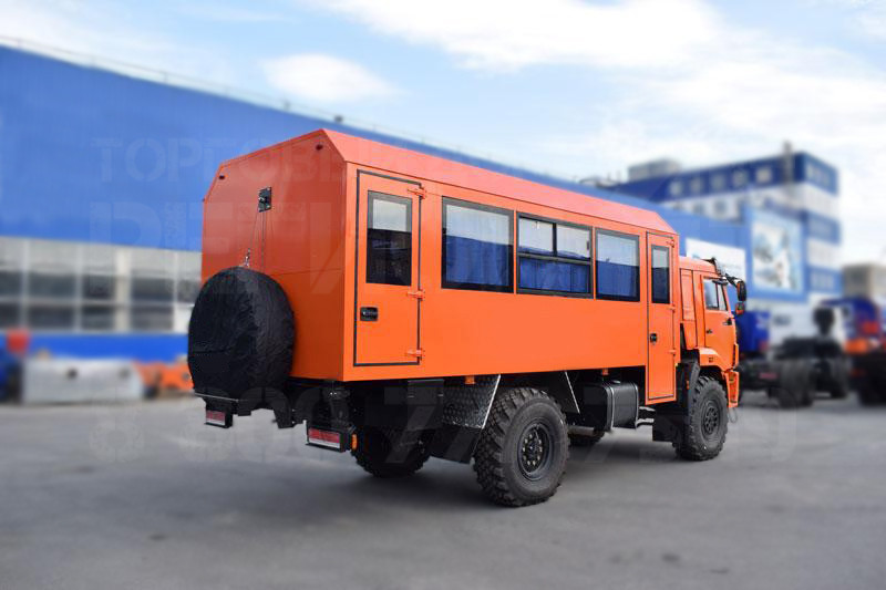 Купить Вахтовый автобус Камаз 43502-3036 и другую дорожную, коммунальную, строительную спецтехнику в Торговом Доме «Регион 45».