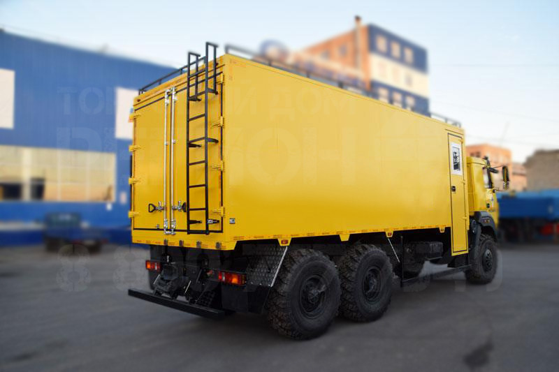 Купить Вахтовый автобус УРАЛ 4320-4952-82Е5 и другую дорожную, коммунальную, строительную спецтехнику в Торговом Доме «Регион 45».