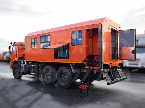 Купить Вахтовый автобус Камаз 43502-3036 и другую дорожную, коммунальную, строительную спецтехнику в Торговом Доме «Регион 45».