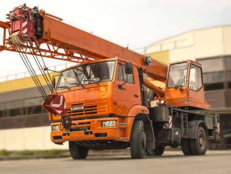 Автокран КамАЗ-53605 КС-35719-8А 4х2 - Изображение 1
