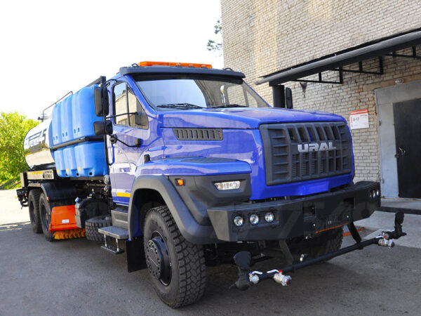 Купить Автогудронатор УРАЛ-NEXT и другую дорожную, коммунальную, строительную спецтехнику в Торговом Доме «Регион 45».